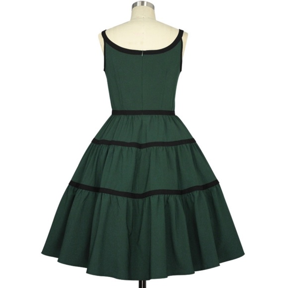 Sleeveless Pin Up Clothing 1950s Pocket Dress - Picture 3 of 6